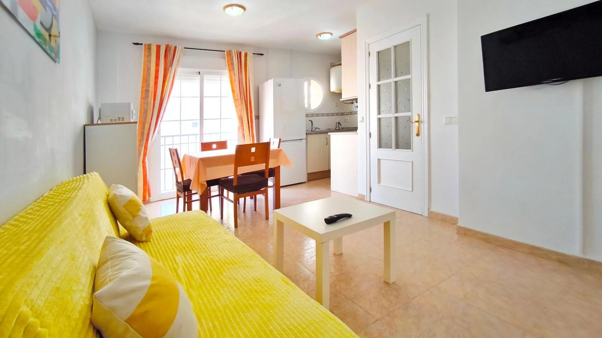 Apartamento Dolce Vita 2 Min A Pie De Playa ロケタス・デ・マル スペイン